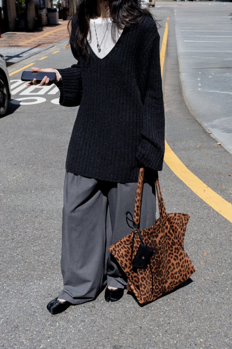 Inssense - Korean Women Fashion - #womensfashion - Oversized Merino Wool V Neck Knit - 2