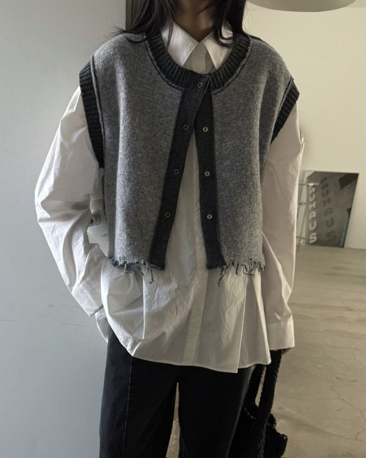 Jade Market - Korean Women Fashion - #momslook - Damage Knit Double Sided Vest - 11