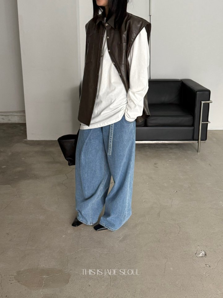 Jade Market - Korean Women Fashion - #restrostyle - Riva Pocket Vest - 2