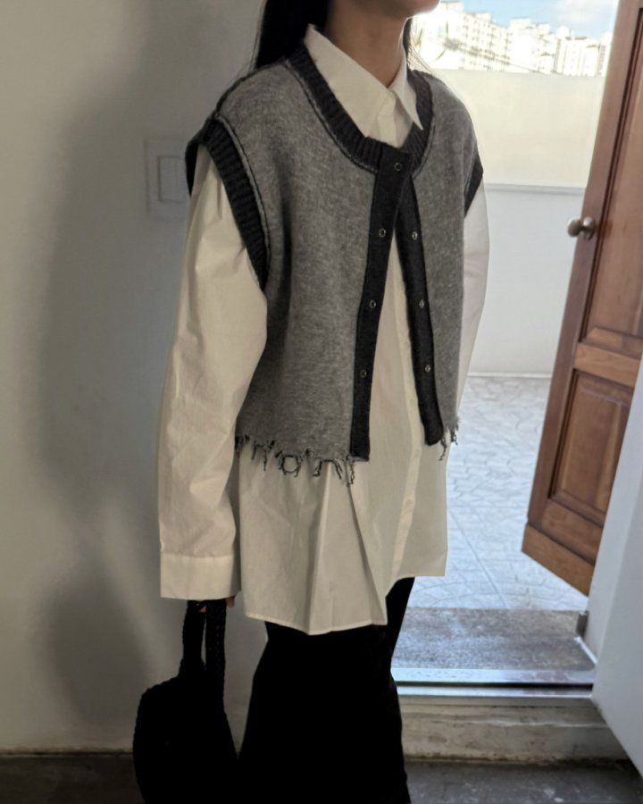 Jade Market - Korean Women Fashion - #womensfashion - Damage Knit Double Sided Vest - 10