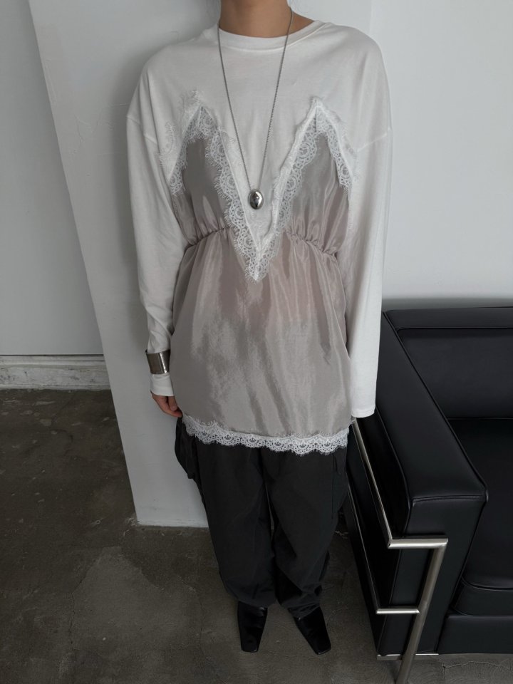 Jade Market - Korean Women Fashion - #momslook - Deep V-neck Lace Layered Tee - 4