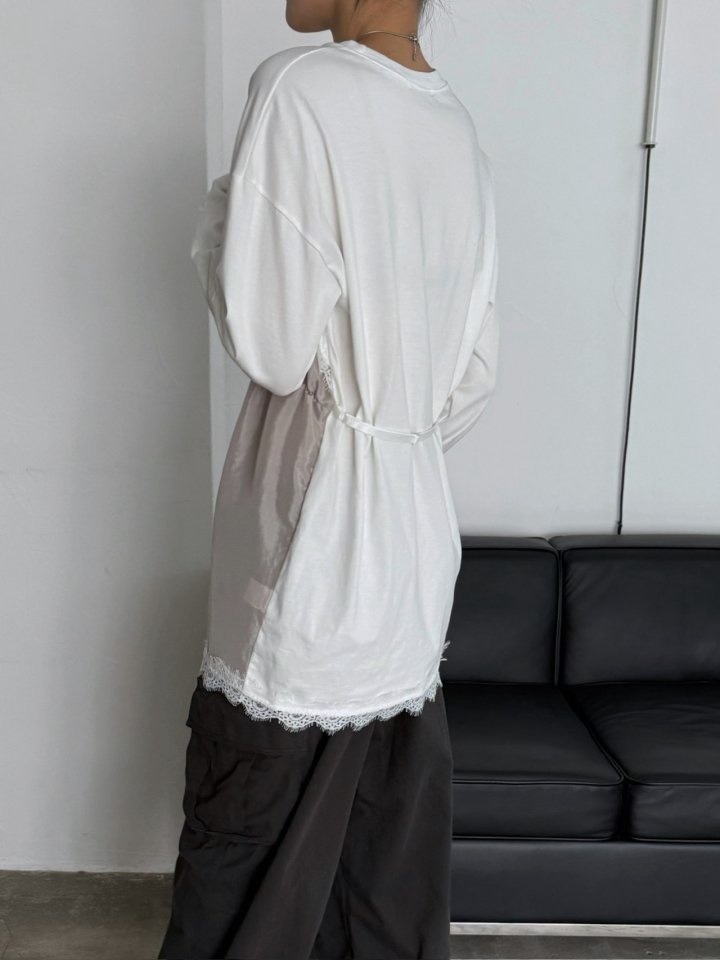 Jade Market - Korean Women Fashion - #womensfashion - Deep V-neck Lace Layered Tee - 6