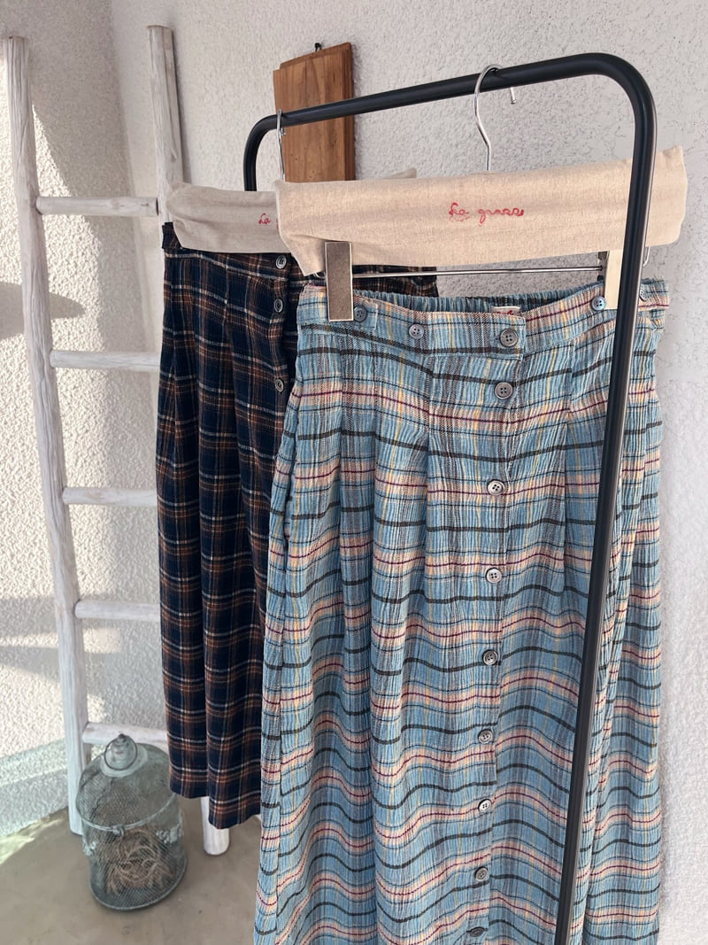 Lagrass - Korean Women Fashion - #momslook - Woven Check Skirt - 3