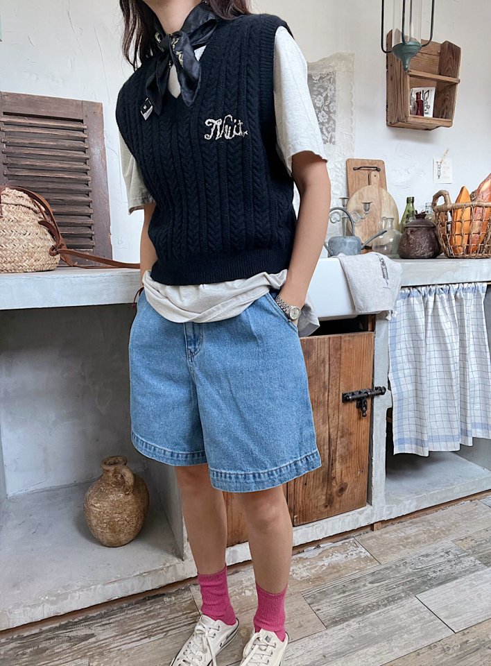 Lagrass - Korean Women Fashion - #shopsmall - Noir Vest - 7