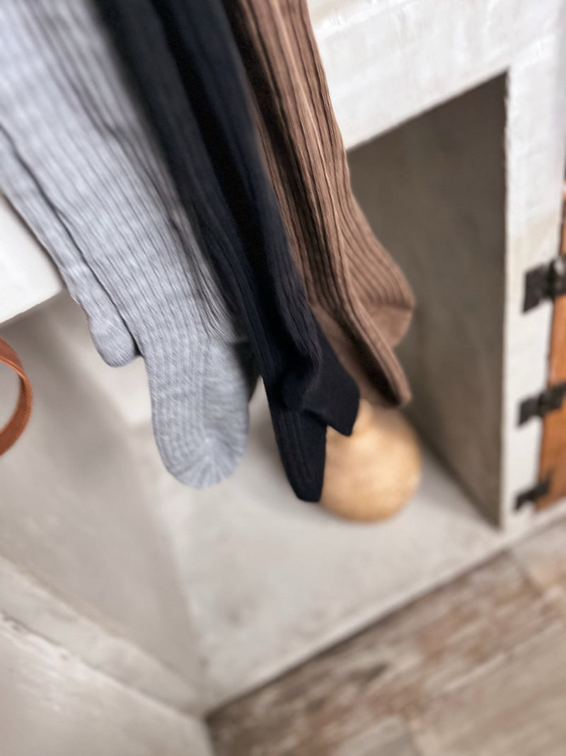 Lagrass - Korean Women Fashion - #shopsmall - Ribbed Knee Socks - 10