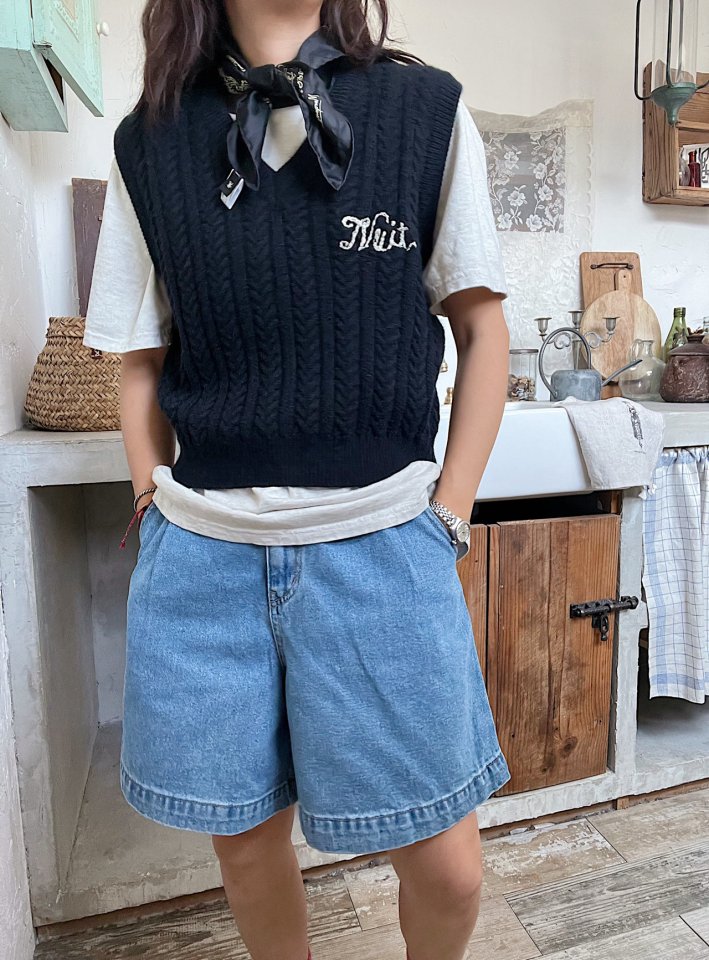Lagrass - Korean Women Fashion - #vintageinspired - Noir Vest - 2