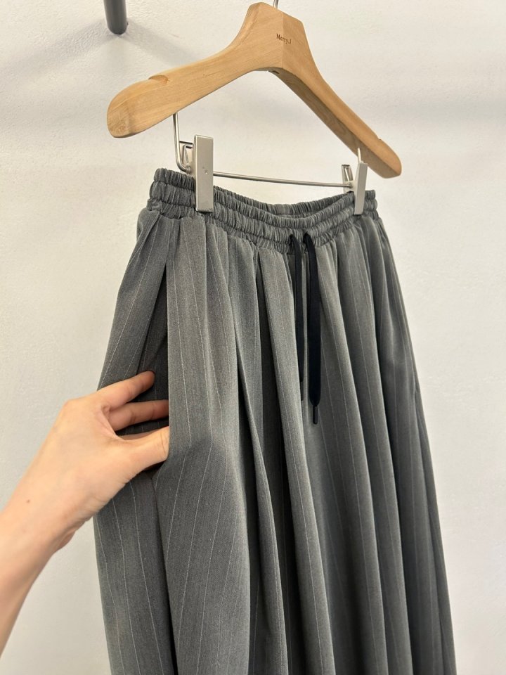 Merry J - Korean Women Fashion - #momslook - Matheo Flare Pants - 7