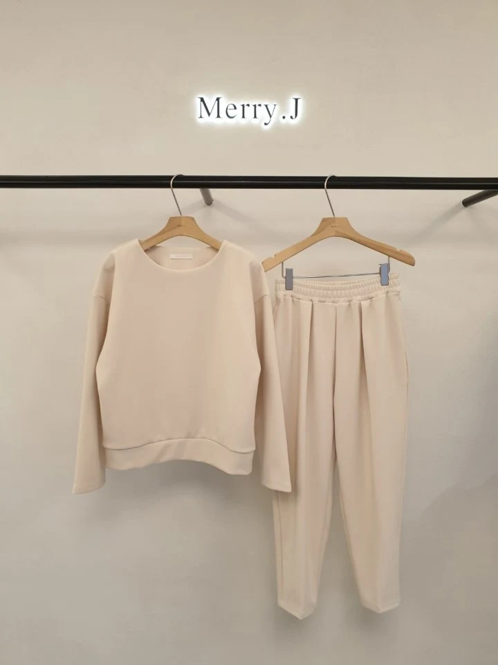 Merry J - Korean Women Fashion - #romanticstyle - Vibe Top Bottom Set