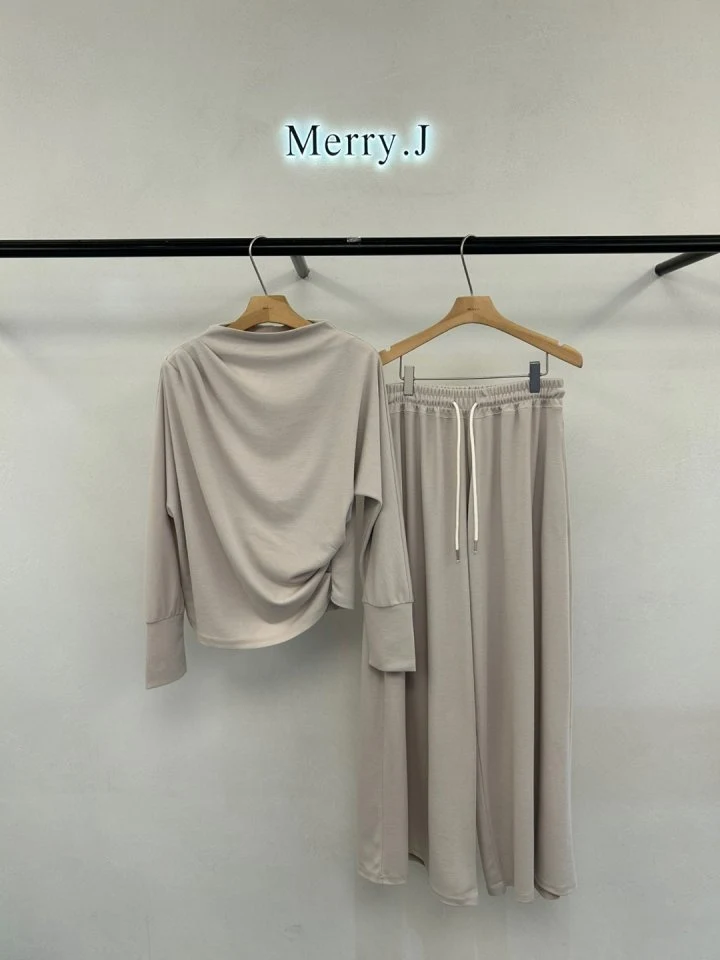 Merry J - Korean Women Fashion - #womensfashion - Merr Drape Tee