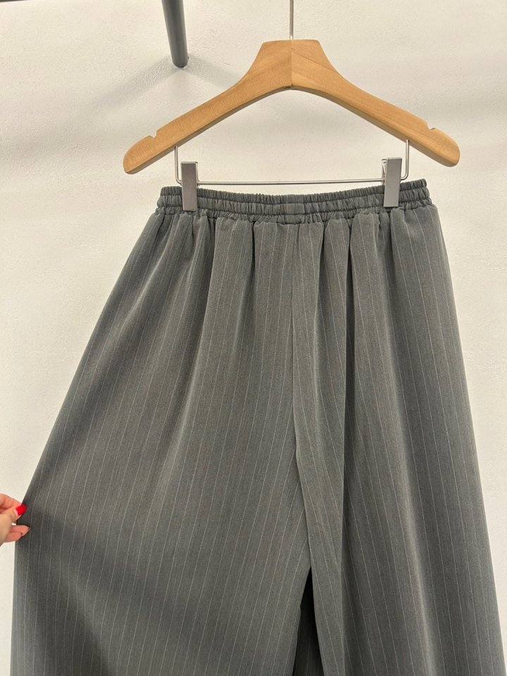Merry J - Korean Women Fashion - #womensfashion - Matheo Flare Pants - 8