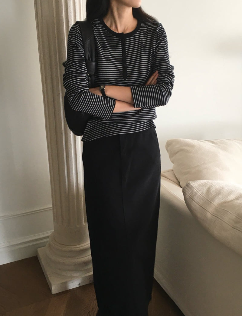 Moani - Korean Women Fashion - #womensfashion - Henley Neck Long Sleeve Tee - 4