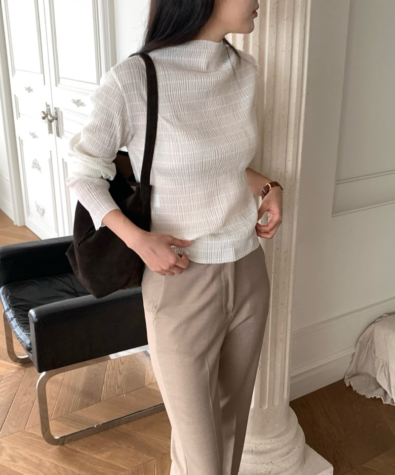 Moani - Korean Women Fashion - #momslook - Pleasts Mok-neck Blouse - 10