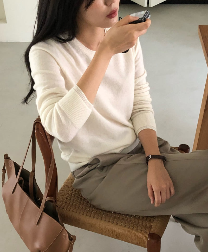Moani - Korean Women Fashion - #romanticstyle - Wool Cashmere Double Lipped Round Neck Knit Top - 3