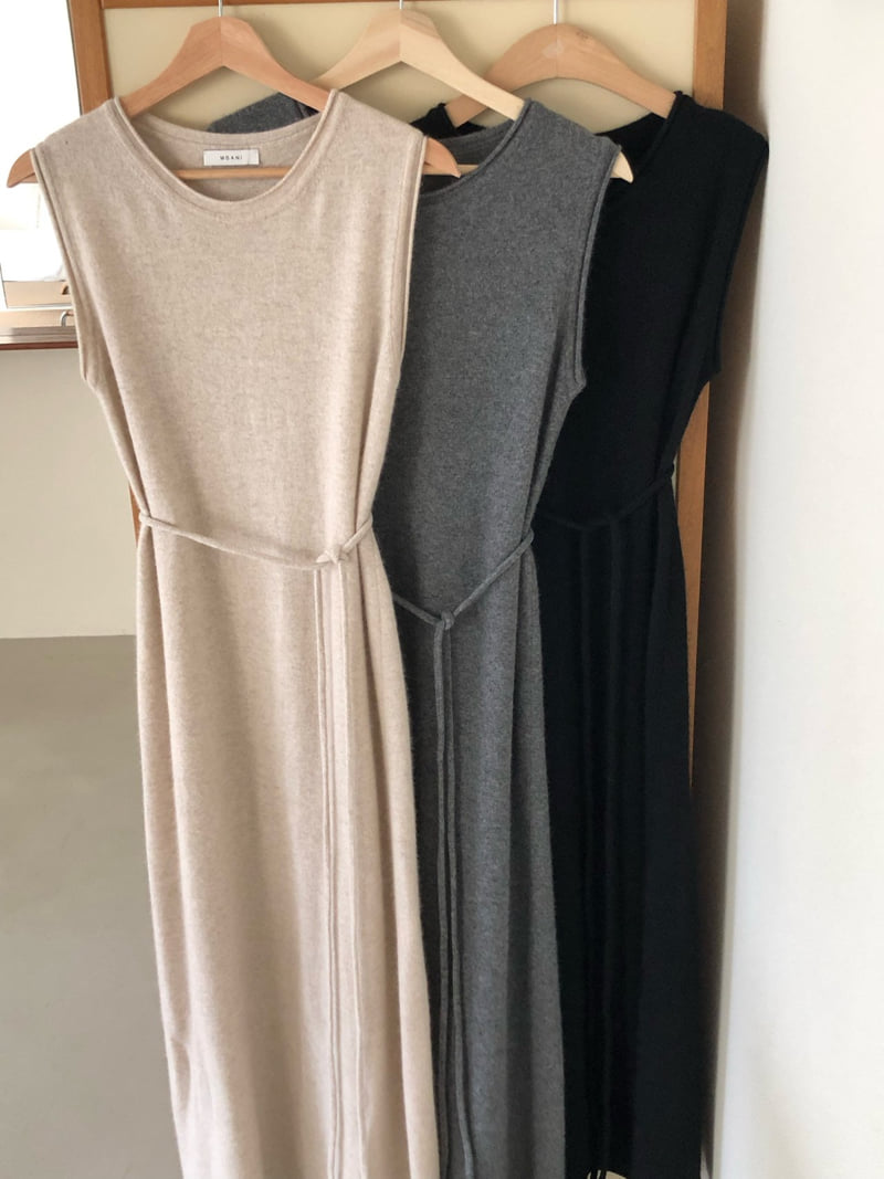 Moani - Korean Women Fashion - #thatsdarling - Raccoon Robe Sleeveless Dress