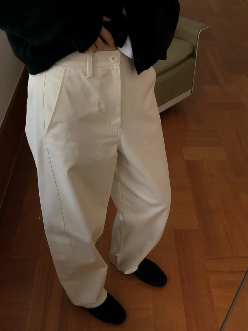 Moani - Korean Women Fashion - #thatsdarling - Autumn Barrel Pants