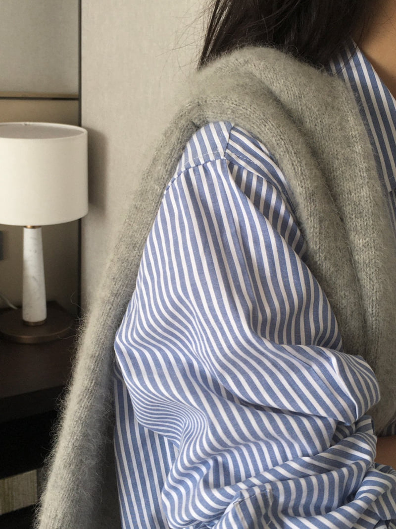 Moani - Korean Women Fashion - #womensfashion - French Striped Crop Shirt - 11