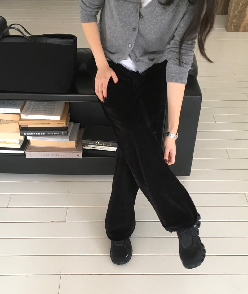 Moani - Korean Women Fashion - #womensfashion - Velvet Wide Jogger Pants