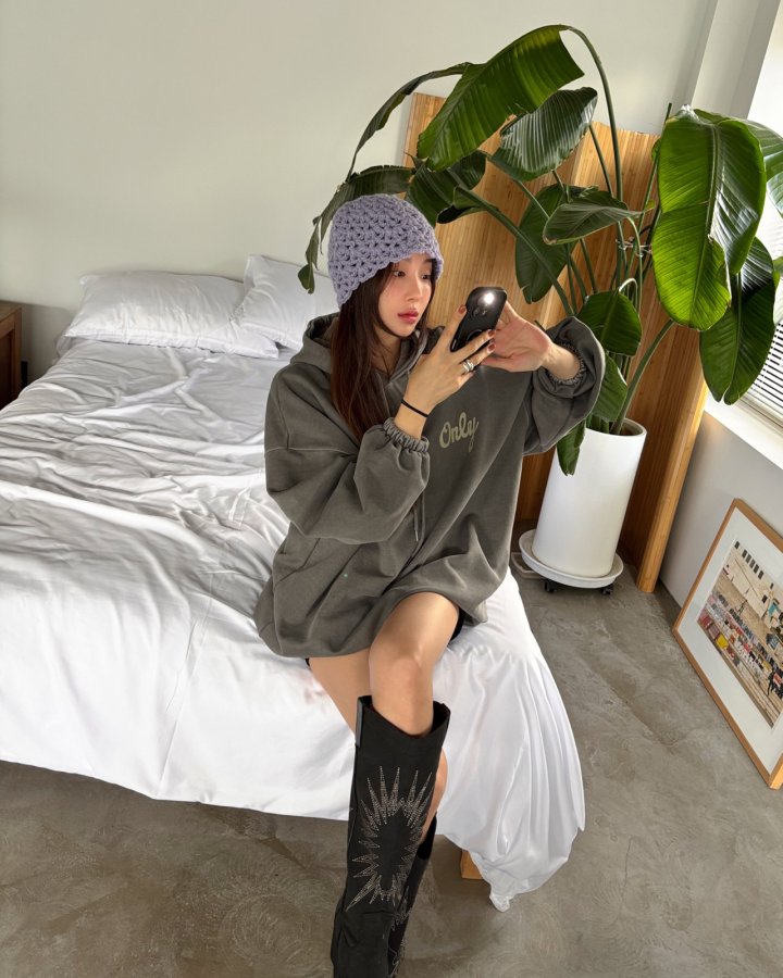 Moran Women - Korean Women Fashion - #womensfashion - Love String Oversized Hoodie