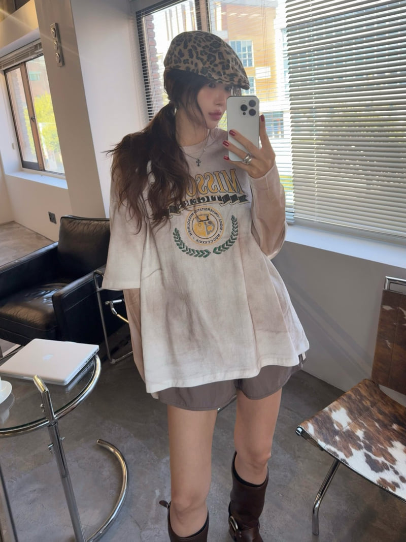 Moran Women - Korean Women Fashion - #womensfashion - Missouri Dirty Print Tee - 2