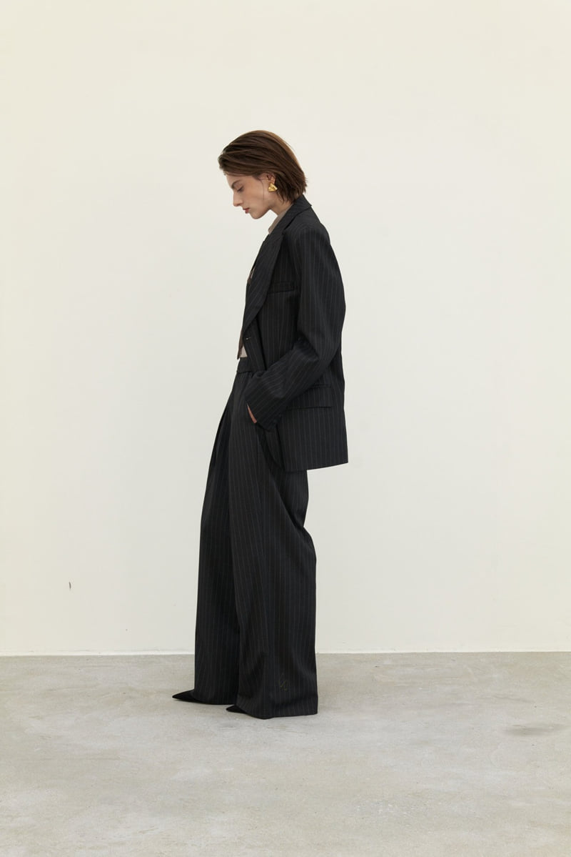 Neroli36 - Korean Women Fashion - #momslook - Wool Stripe Pleated Pants - 10