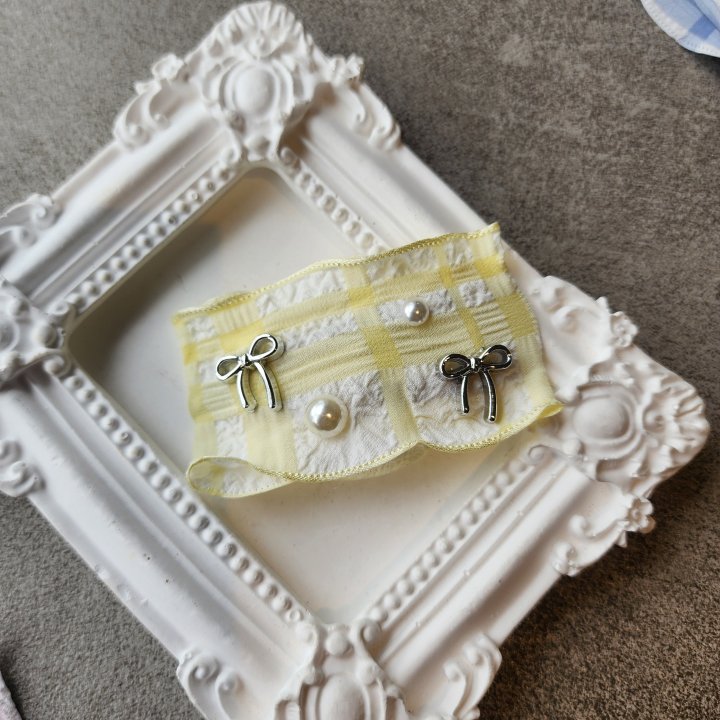Newerly - Korean Women Fashion - #womensfashion - Check Ribbon Snap Clip