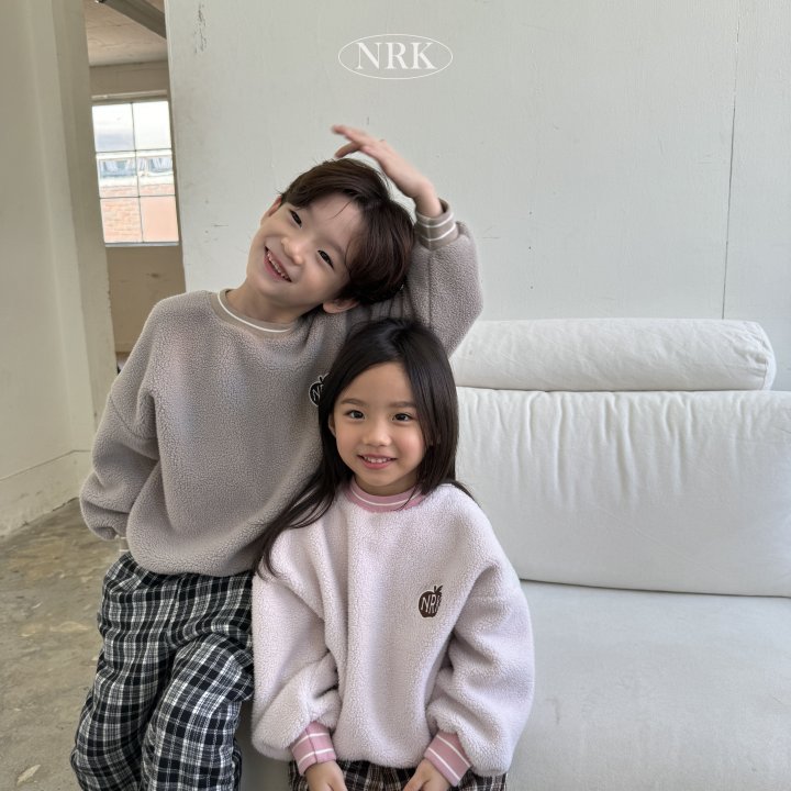 Nrk - Korean Children Fashion - #childofig - Apple Fleece Sweatshirt
