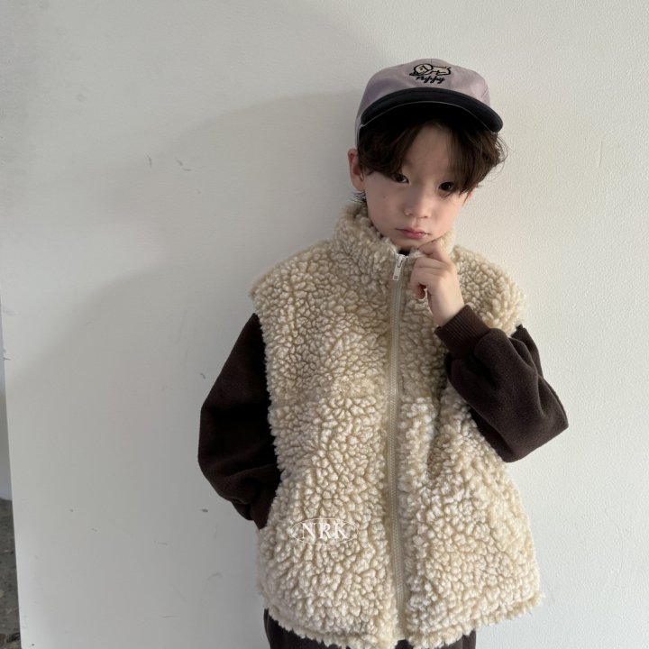 Nrk - Korean Children Fashion - #kidzfashiontrend - Oversized Fleece Vest