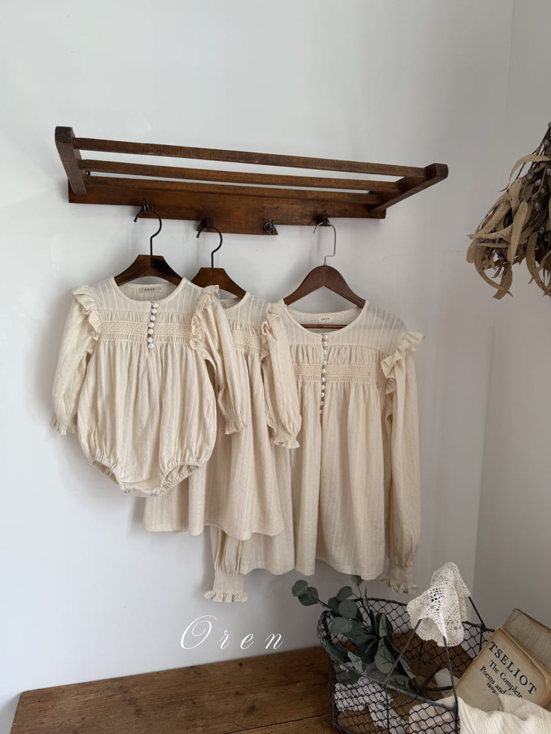 Oren - Korean Baby Fashion - #babyfashion - Bebe Miel Smocking Suit