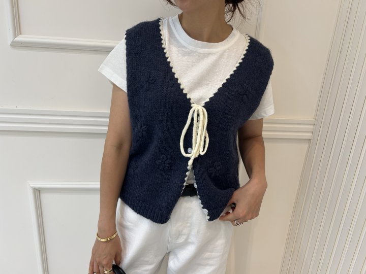Pearls room - Korean Women Fashion - #momslook - Ribbon Vest - 4