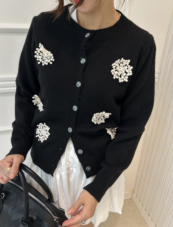 Pearls room - Korean Women Fashion - #momslook - Motive Cardigan - 2
