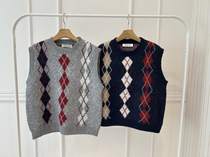 Dia Knit Vest by Pearls room for Women - view 12