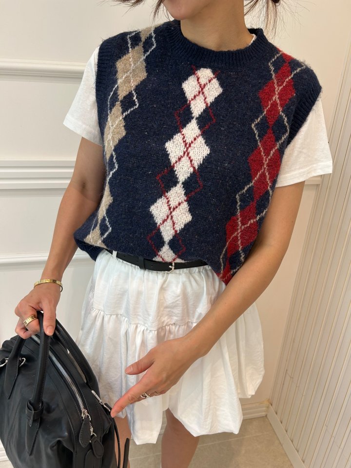 Dia Knit Vest by Pearls room for Women - view 8