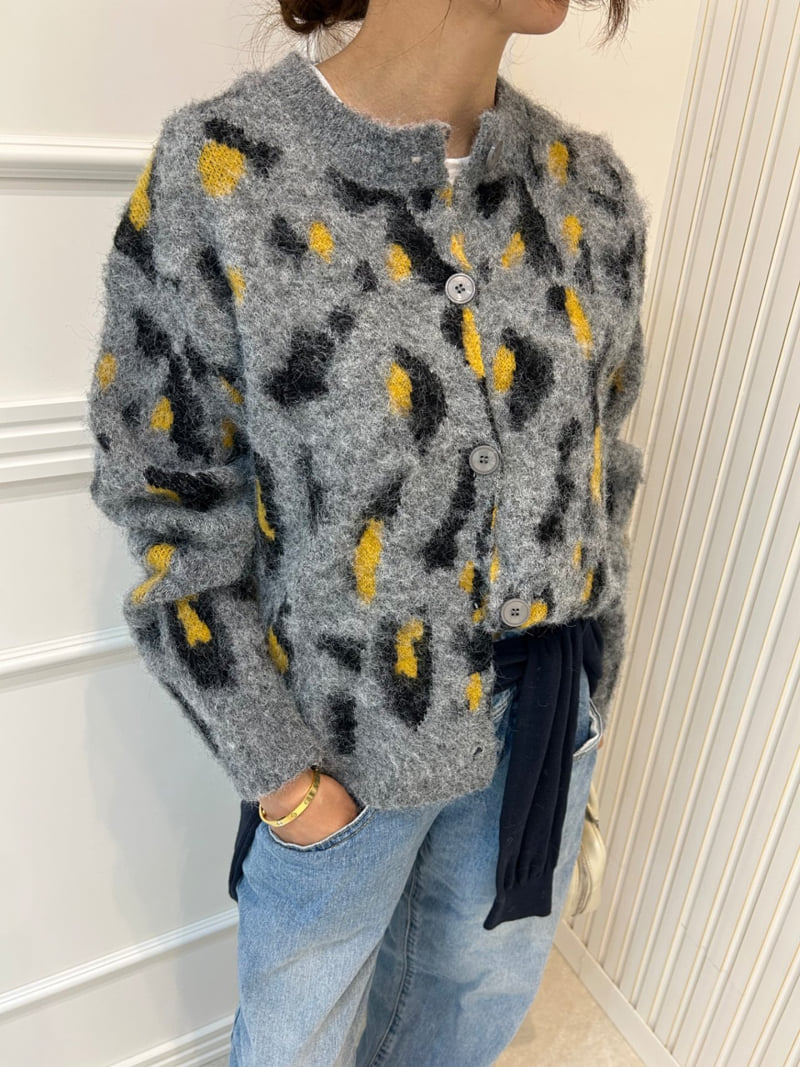 Pearls room - Korean Women Fashion - #momslook - Leopard Cardigan - 2
