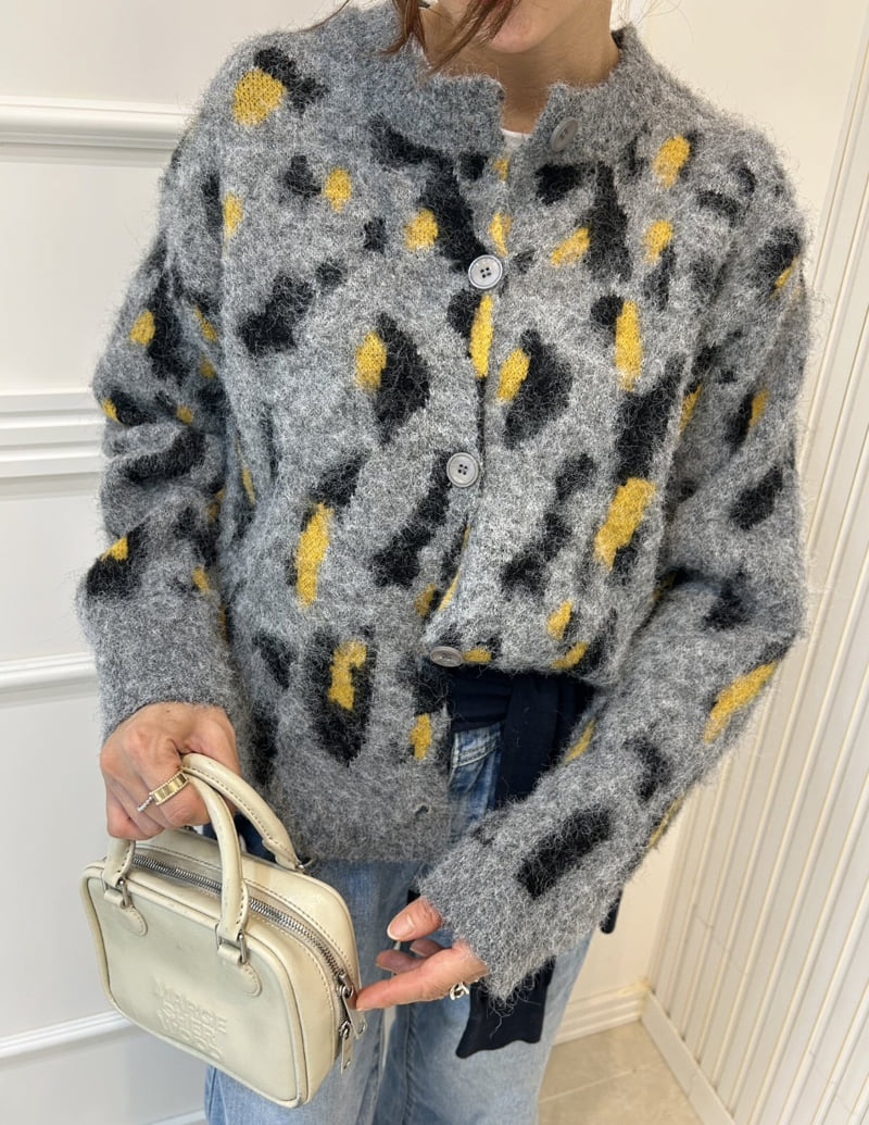 Pearls room - Korean Women Fashion - #womensfashion - Leopard Cardigan - 4