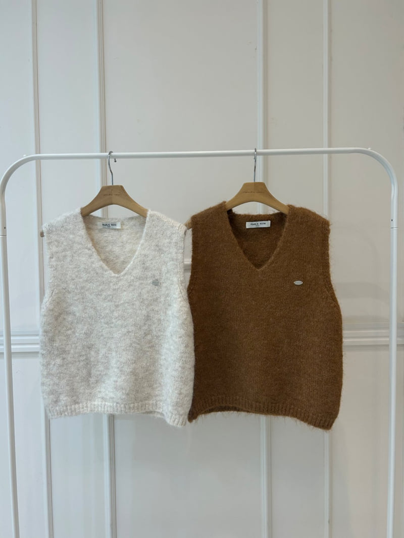 Pearls room - Korean Women Fashion - #restrostyle - Wool V-neck Vest - 6