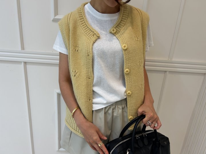 Pearls room - Korean Women Fashion - #romanticstyle - Ailee Vest - 3