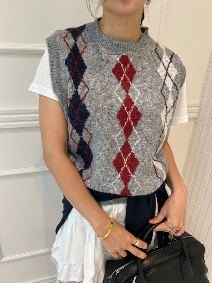 Dia Knit Vest by Pearls room for Women - view 2