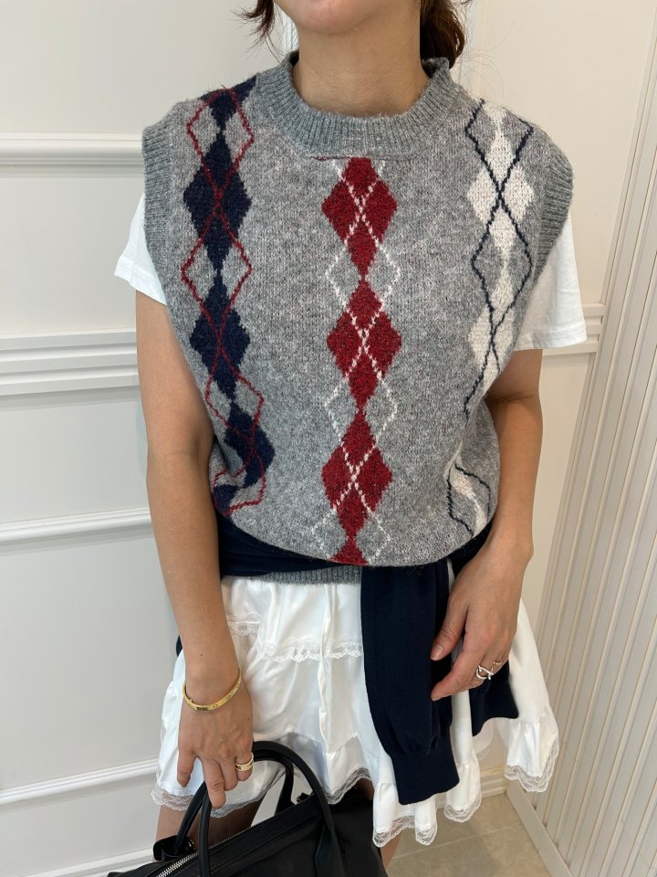 Dia Knit Vest by Pearls room for Women - view 4