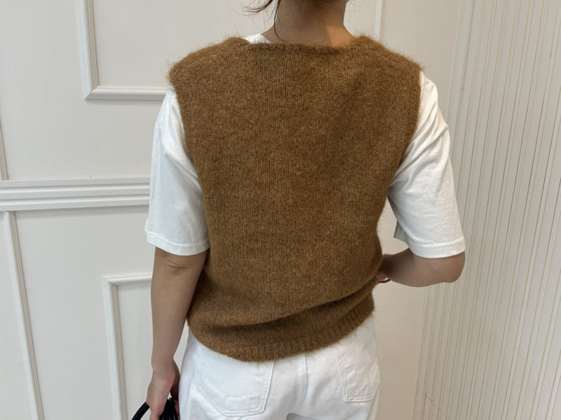 Pearls room - Korean Women Fashion - #womensfashion - Wool V-neck Vest - 2