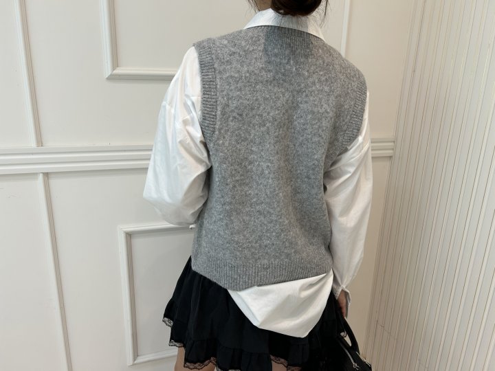Pearls room - Korean Women Fashion - #womensfashion - Song Song Knit Vest - 5