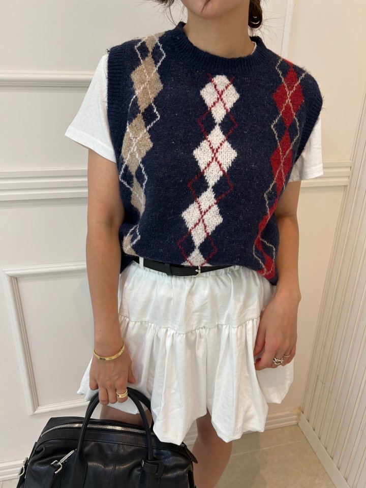 Dia Knit Vest by Pearls room for Women - view 7