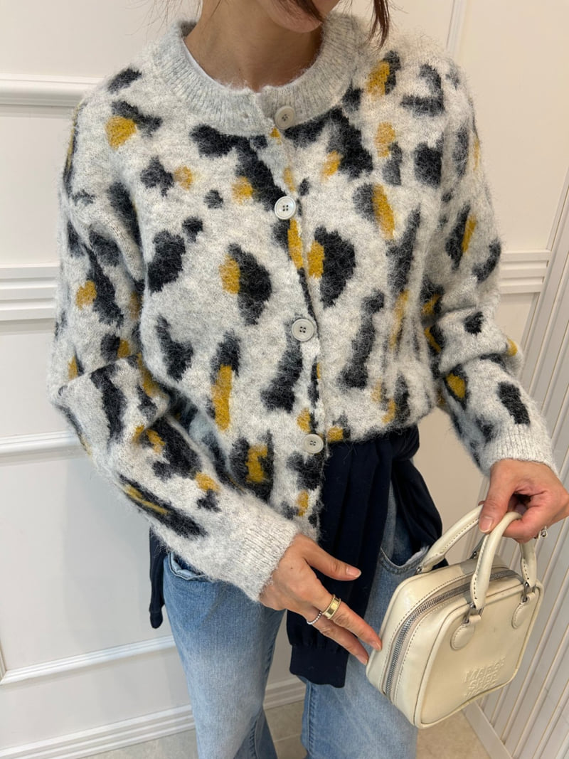 Pearls room - Korean Women Fashion - #womensfashion - Leopard Cardigan - 9