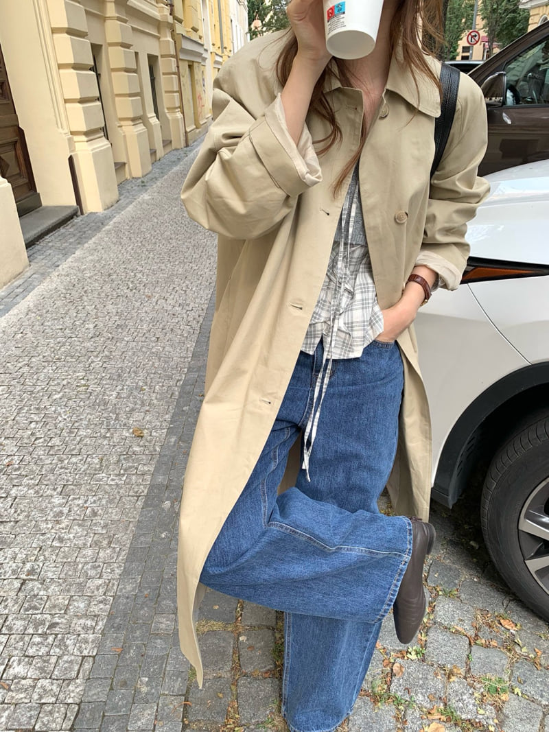 Pomelo - Korean Women Fashion - #womensfashion - Pale Long Shoulder Padded Trench Coat - 4