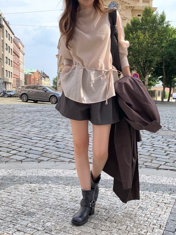 Pomelo - Korean Women Fashion - #momslook - Loel Half Turtleneck String Belt Blouse - 7