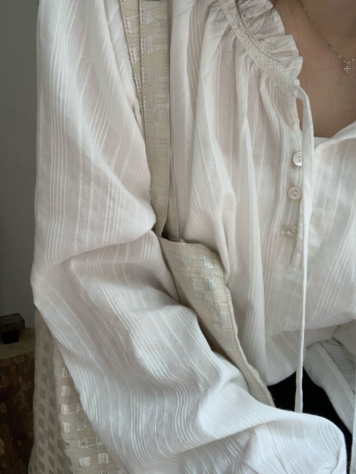 Pomelo - Korean Women Fashion - #momslook - Lace Frill Blouse - 8