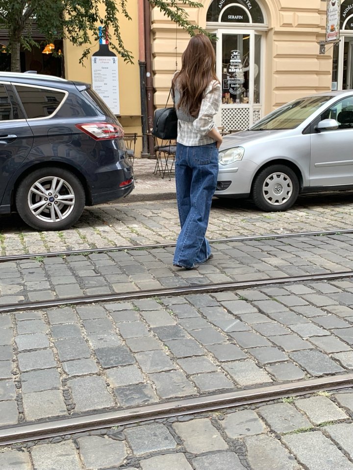 Pomelo - Korean Women Fashion - #momslook - Black Slit Denim Pants - 6