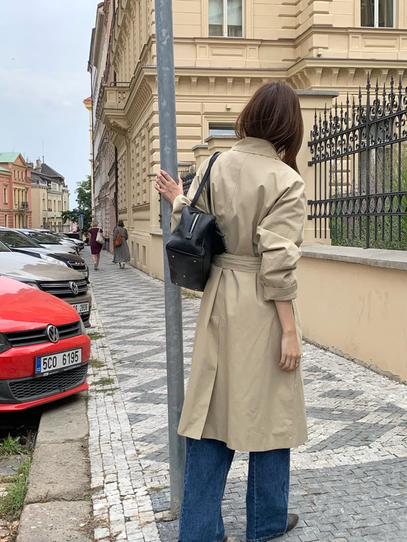 Pomelo - Korean Women Fashion - #womensfashion - Pale Long Shoulder Padded Trench Coat - 3