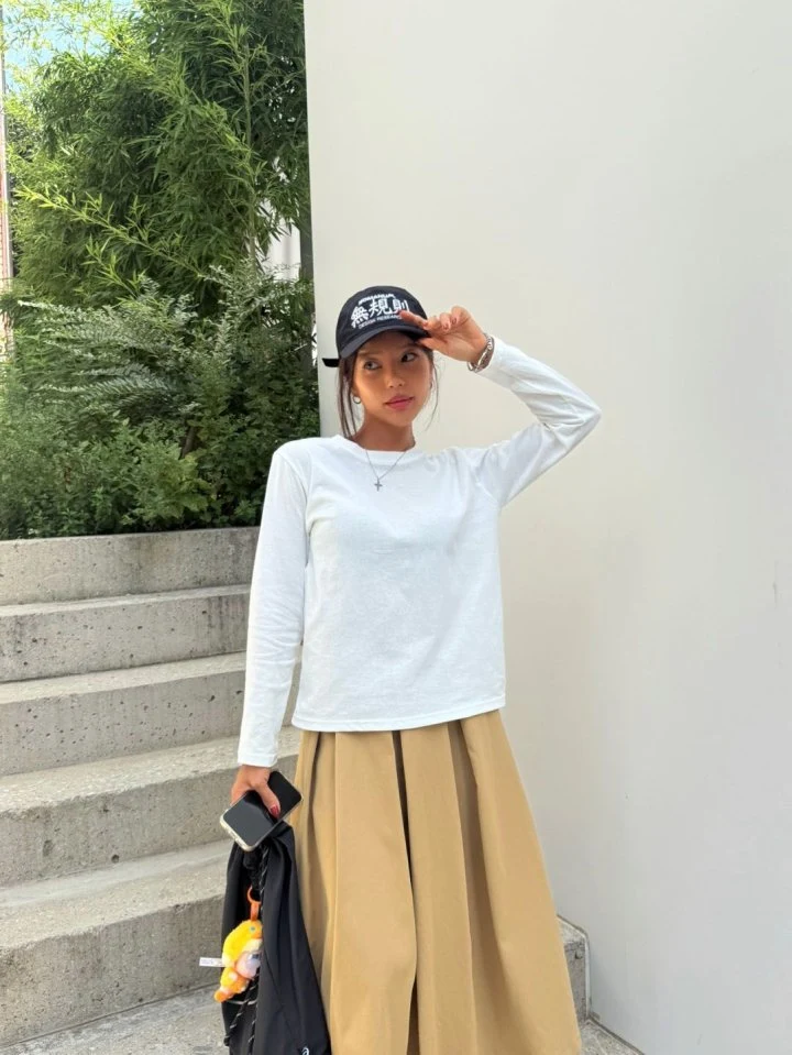 Queensmade - Korean Women Fashion - #momslook - Bebe Tee - 3