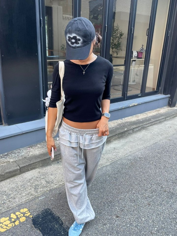 Queensmade - Korean Women Fashion - #momslook - Simple Sleeve Tee - 11