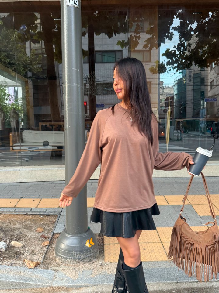 Queensmade - Korean Women Fashion - #momslook - Pintuck Raglan Tee - 7
